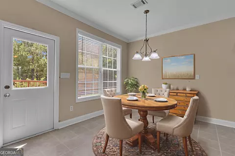 Dining - 102 Plantation Ct, Lagrange, GA 30240 photo 2 of 2