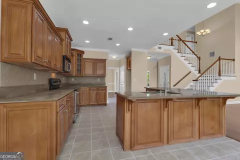 Kitchen - 102 Plantation Ct, Lagrange, GA 30240 photo 6 of 6