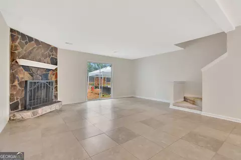 Living - 1946 Cornell Way, Morrow, GA 30260 photo 5 of 5