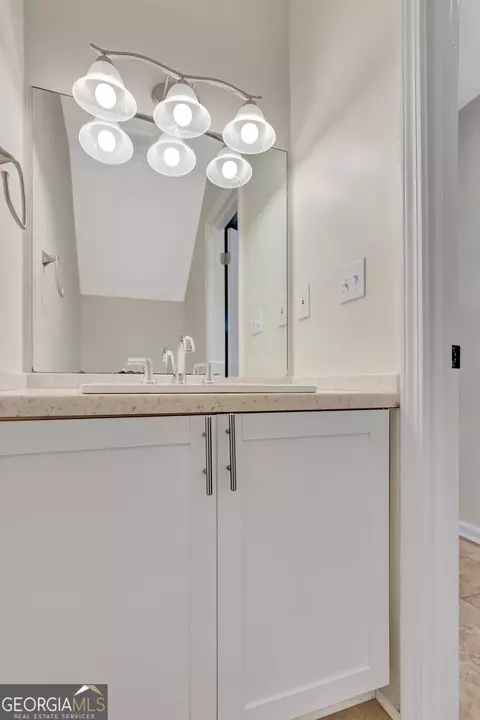 Bath - 1946 Cornell Way, Morrow, GA 30260 photo 1 of 3