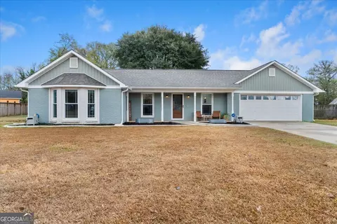 102 Westfield Dr, Warner Robins, GA 31093