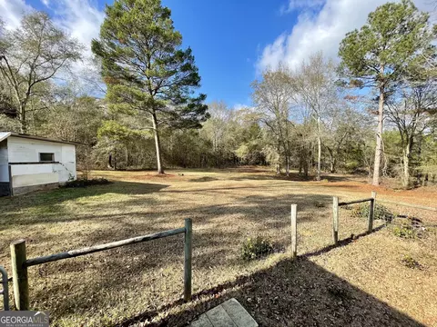 Exterior - 829 Pope Rd, Roberta, GA 31078 photo 10 of 12