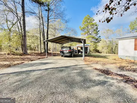Exterior - 829 Pope Rd, Roberta, GA 31078 photo 4 of 12