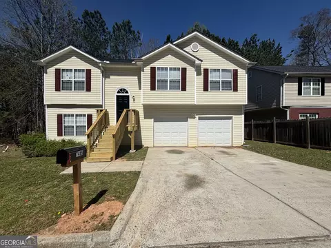 7455 Royal Ct, Riverdale, GA 30296