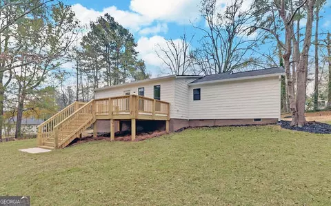 Exterior - 999 E Doyle St, Toccoa, GA 30577 photo 9 of 9
