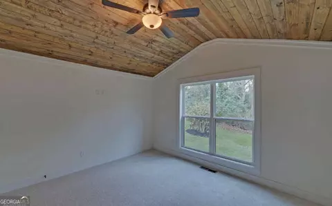 Bedroom - 999 E Doyle St, Toccoa, GA 30577 photo 9 of 9