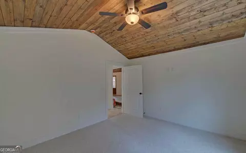 Bedroom - 999 E Doyle St, Toccoa, GA 30577 photo 8 of 9