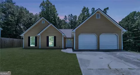 6445 Marsham Dr, Atlanta, GA 30349