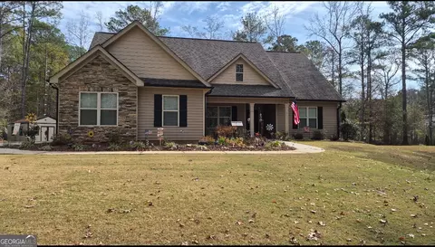 152 Moody Farm Rd, Newnan, GA 30263