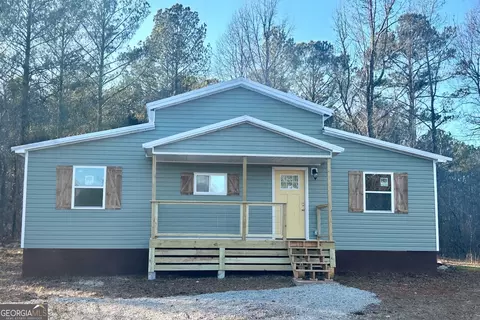 525 N River Cir, Hogansville, GA 30230