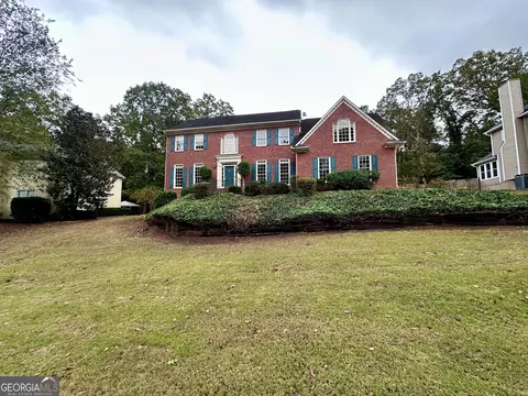 2610 Ashbourne Dr, Lawrenceville, GA 30043