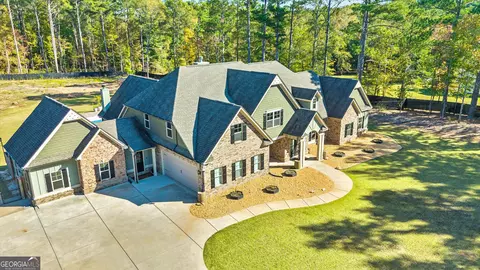 Exterior - 650 New Morn Dr, Hampton, GA 30228 photo 6 of 18