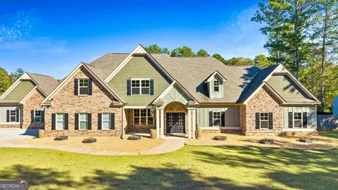 Exterior - 650 New Morn Dr, Hampton, GA 30228 photo 2 of 18