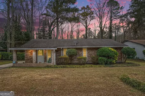 4728 Apache Trl SW, Atlanta, GA 30331
