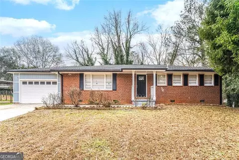 4229 Rockbridge Heights Dr, Stone Mountain, GA 30083