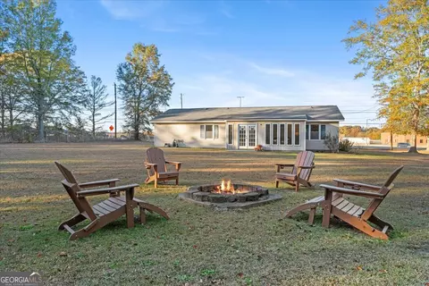 Exterior - 320 Langston Rd, Perry, GA 31069 photo 3 of 4