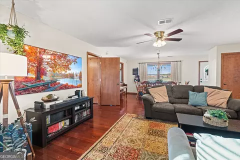 Living - 320 Langston Rd, Perry, GA 31069 photo 4 of 4