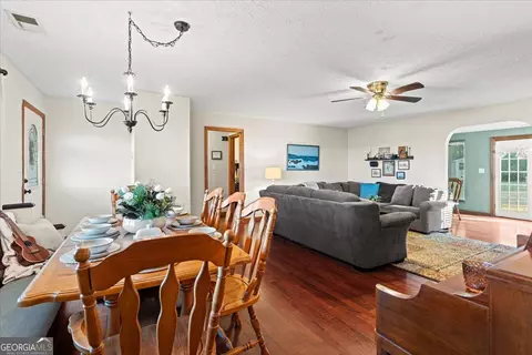 Dining - 320 Langston Rd, Perry, GA 31069 photo 6 of 7