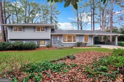 2906 Cartwright Dr, Decatur, GA 30033