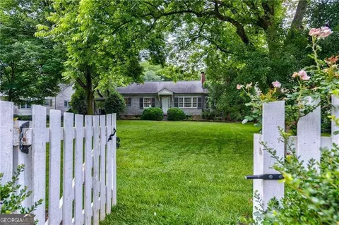 1407 Merry Ln NE, Atlanta, GA 30329