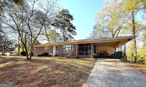 122 Parkwood Dr, Elberton, GA 30635