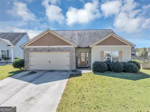 229 Summergate Ln, Villa Rica, GA 30180