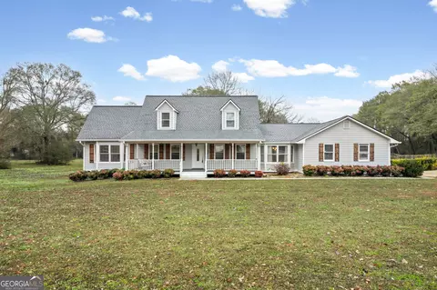 8 Cameron St, Moreland, GA 30259