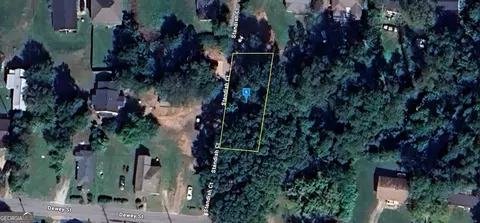 13 Standish Ct, Newnan, GA 30263