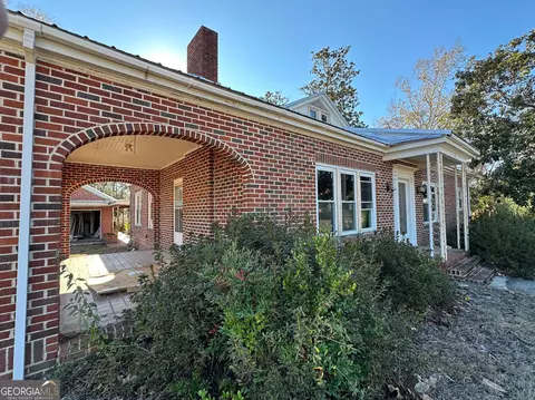 131 Huckabee St, Mcrae-helena, GA 31055