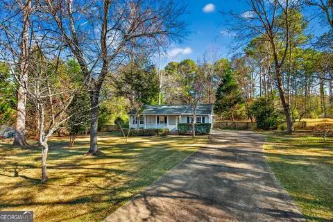 Exterior - 106 Beaver Run, Lagrange, GA 30241 photo 2 of 9