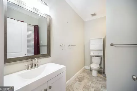 Bath - 600 Live Oak Way, Dublin, GA 31021 photo 3 of 3