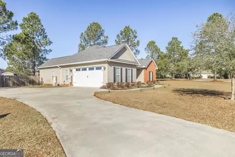 Exterior - 600 Live Oak Way, Dublin, GA 31021 photo 2 of 5