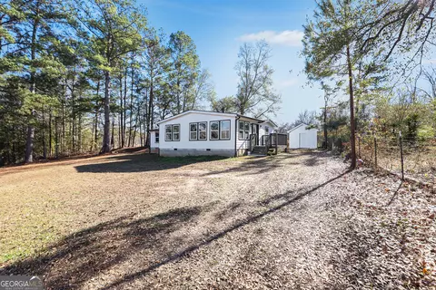 219 Lake Cir, Newnan, GA 30263