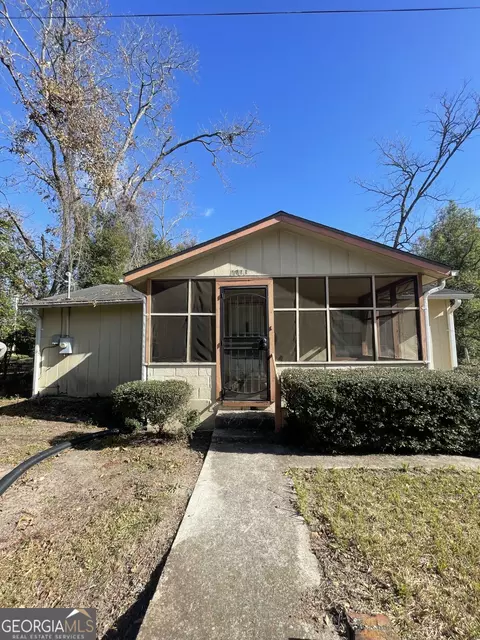 1911 Park Ave S, Tifton, GA 31794