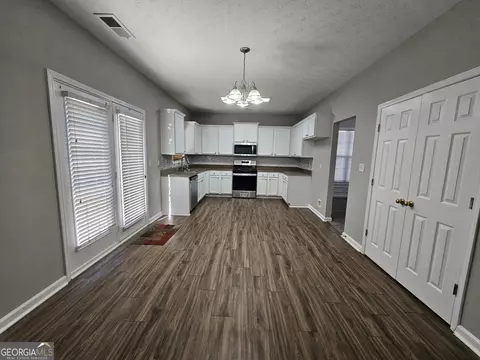 1016 Maple Leaf Dr, Mcdonough, GA 30253 photo 6
