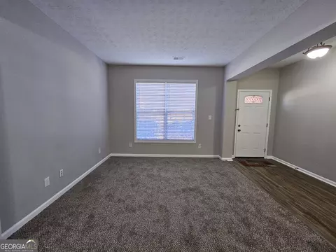 1016 Maple Leaf Dr, Mcdonough, GA 30253 photo 9