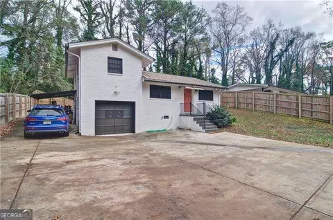 461 Meadowbrook Dr SE, Marietta, GA 30067