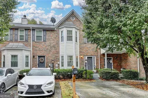 2066 Pinnacle Pointe Dr, Norcross, GA 30071