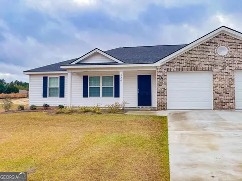136 Callaway Cres, Statesboro, GA 30458