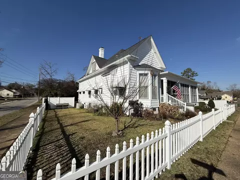 314 S 6th Ave, Lanett, AL 36863