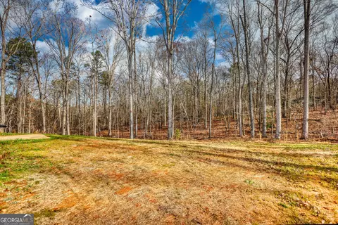 Exterior - 151 Rolling Woods Ln, Hull, GA 30646 photo 5 of 7