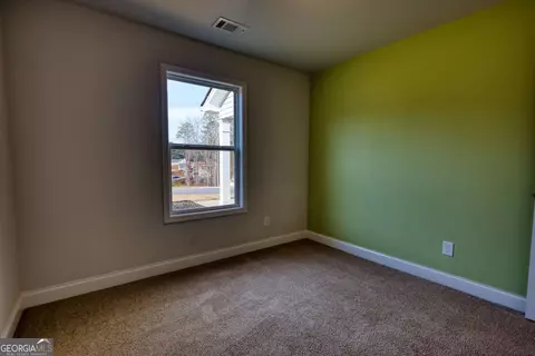Bedroom - 151 Rolling Woods Ln, Hull, GA 30646 photo 10 of 14