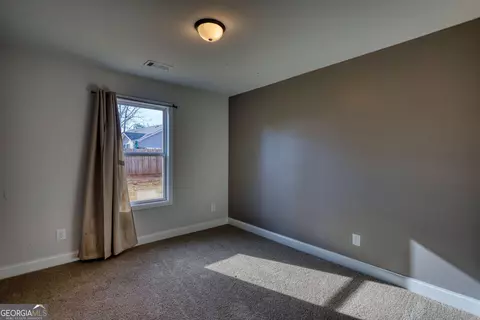 Bedroom - 151 Rolling Woods Ln, Hull, GA 30646 photo 5 of 14