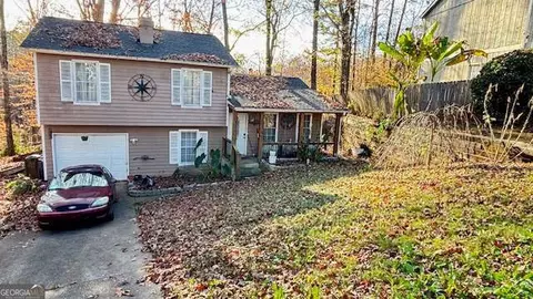 662 Brandlwood Way NW, Lilburn, GA 30047
