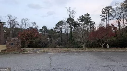 3574 Finesse Dr, Decatur, GA 30032