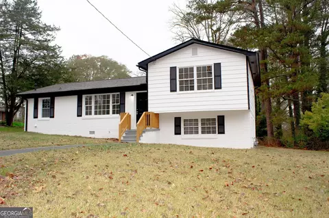 2749 Old Farm Rd, Atlanta, GA 30349