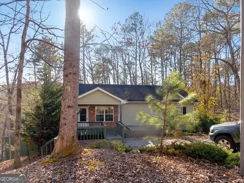 1205 Newport Dr, Ellijay, GA 30540