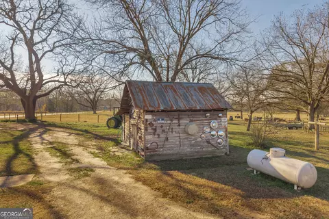 Exterior - 1191 Plain View Rd, Carnesville, GA 30521 photo 3 of 4