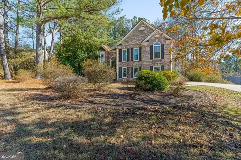 65 Mosswood Trl, Newnan, GA 30265