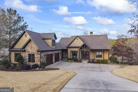1308 Currahee Club Dr, Toccoa, GA 30577